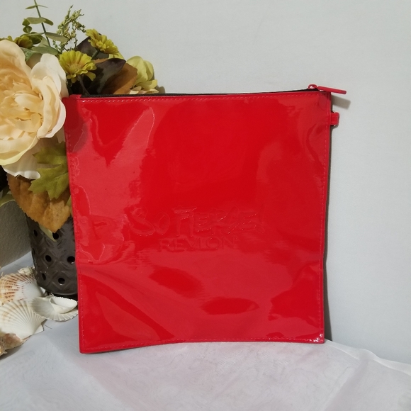 Fire Red Revlon So Fierce! Makeup/  cosmetic bag - Picture 1 of 4